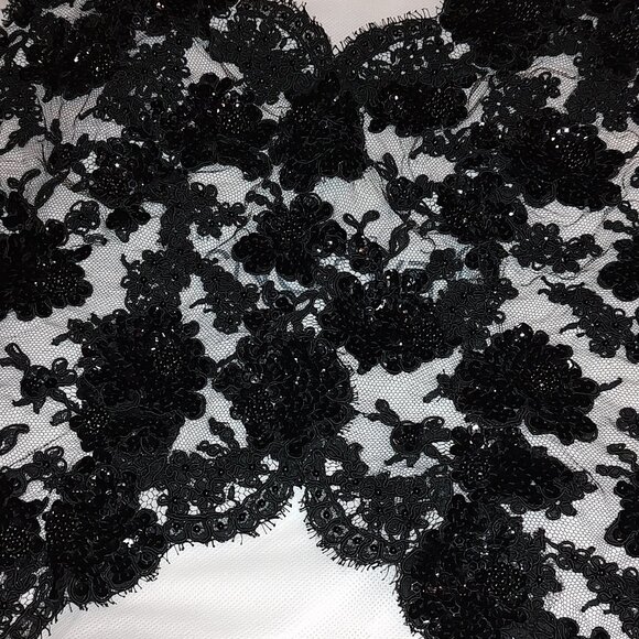 ALENCON CORDED LACE REMNANTS FROM WEDDING/FORMAL ATTIRE BLACK AND IVORY - Picture 1 of 7